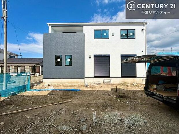建築途中だからこそ分かる構造のしっかりさ。完成後は理想の住まいとしてお迎えします。これから仕上がる内装にも注目！新生活が楽しみになる住まいです。