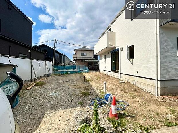 建築途中だからこそ分かる構造のしっかりさ。完成後は理想の住まいとしてお迎えします。これから仕上がる内装にも注目！新生活が楽しみになる住まいです。