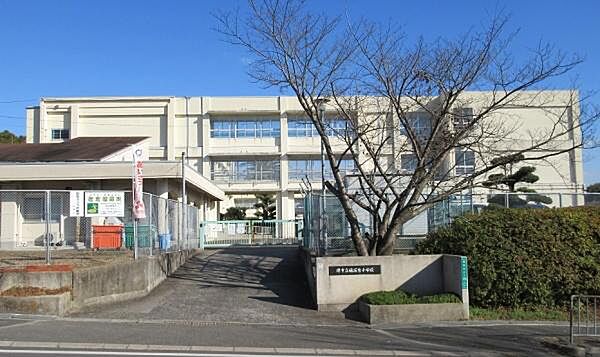 堺市立槇塚台小学校まで1367m