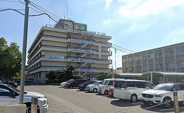 泉大津市役所まで317m