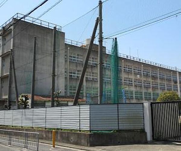 東大阪市立花園北小学校まで568m
