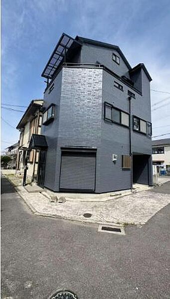 外観：327002670985