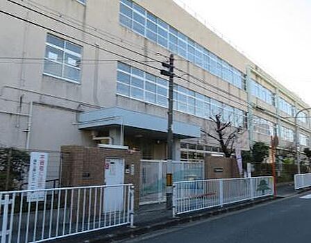 東大阪市立高井田東小学校まで1164m