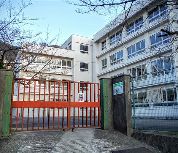 大東市立北条小学校まで1601m