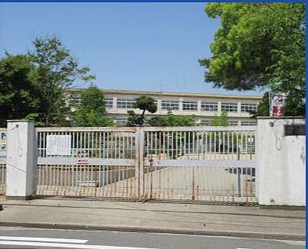 東大阪市立縄手北小学校まで468m