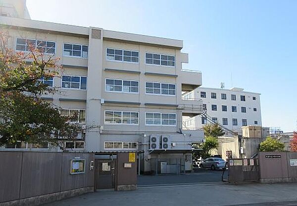 大東市立四条小学校まで218m