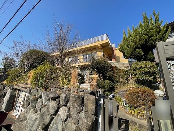 外観：327002256070