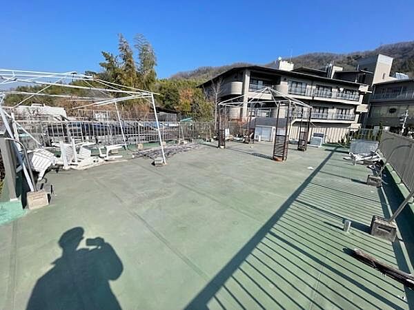 広々としたルーフバルコニー♪
