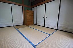 小中学校・スーパーが10分圏内に 島田市三ッ合町　中古住宅 5DKの室内