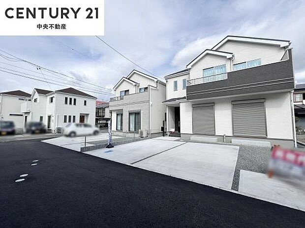 進入路含む現地外観の様子です♪