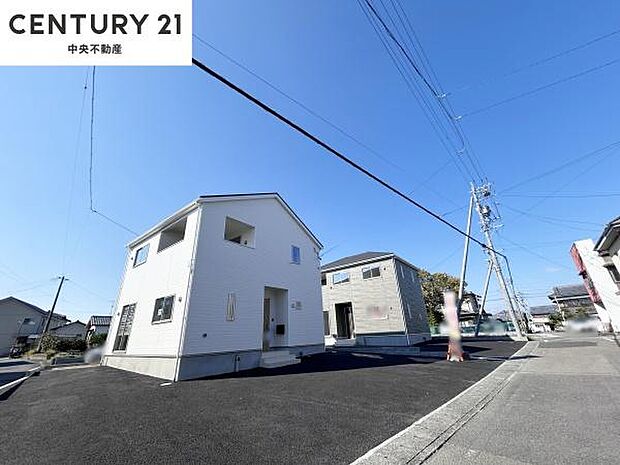 前面道路は十分な広さがあります◎