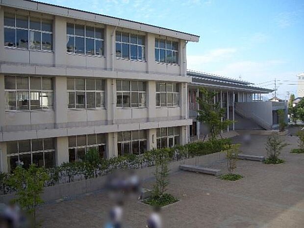 焼津市立大井川中学校まで3830m