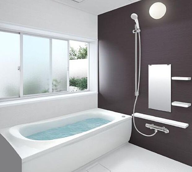 浴室換気暖房乾燥機なので雨の日のお洗濯も安心!ぬれた状態でもすべりにくく、家族みんなに安心。翌朝にはカラッと乾いてお手入れもラクラクです。