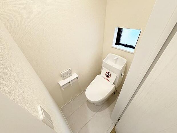 1・2階に完備されており、混雑回避できます。