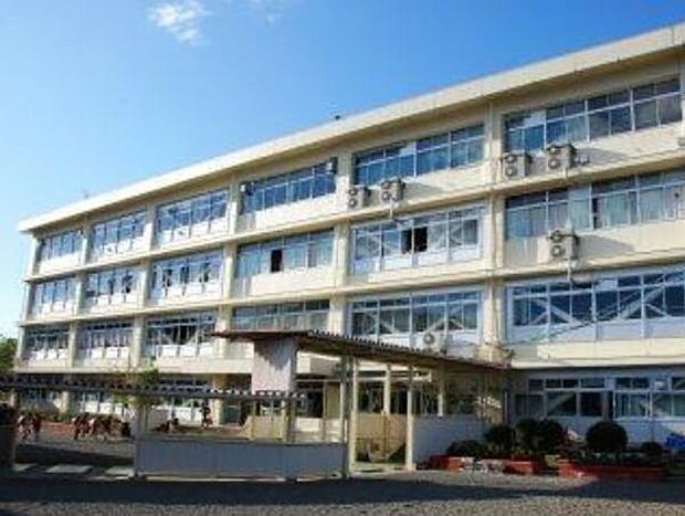 藤枝市立葉梨小学校まで2120m