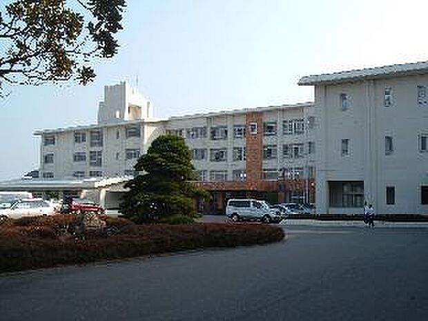 吉田町立吉田中学校まで2199m