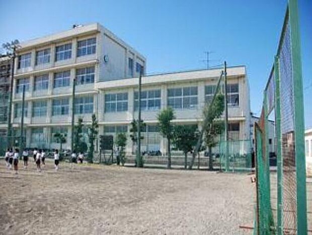 藤枝市立高洲中学校まで1860m