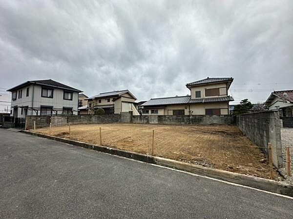 外観：327002136629