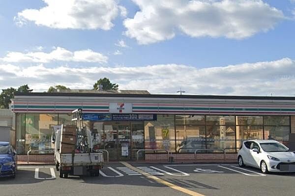 セブンイレブン　羽曳野西浦店まで1207m