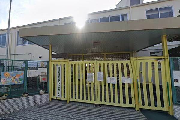 白鳩羽曳野幼稚園まで565m