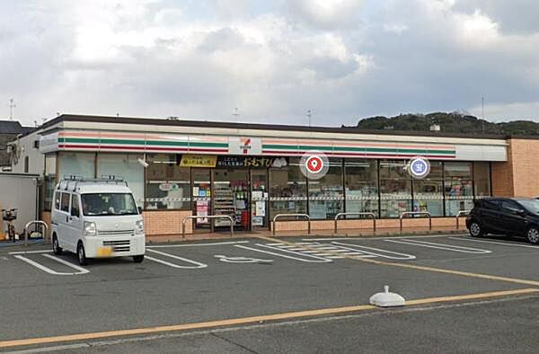 セブンイレブン　道明寺古室3丁目店まで299m