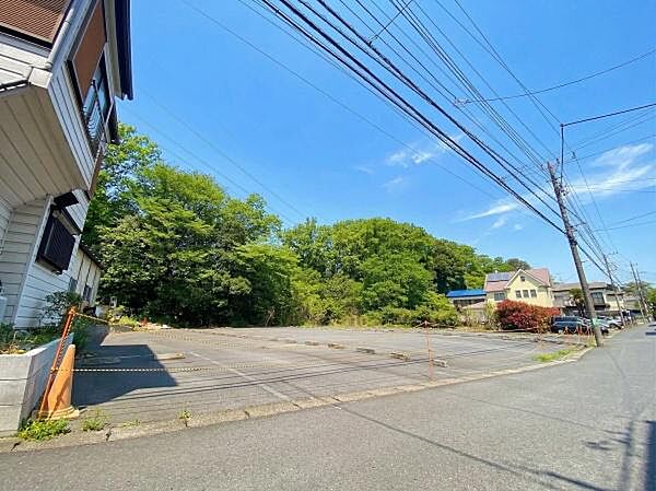 陽当りや風通し良好、開放的な売地。ご家族で優雅な休日をお楽しみください