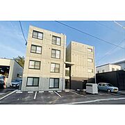 南郷18丁目駅より徒歩10分 築3年9ヶ月 4階建の賃貸物件