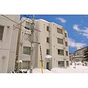 学園前駅より徒歩7分 4階 築30年8ヶ月の賃貸物件