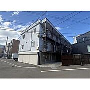 東区役所前駅より徒歩7分 1階 築38年の賃貸物件