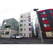 西線9条旭山公園通駅より徒歩6分 5階 築38年2ヶ月の賃貸物件