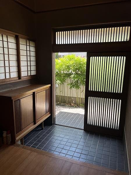 玄関