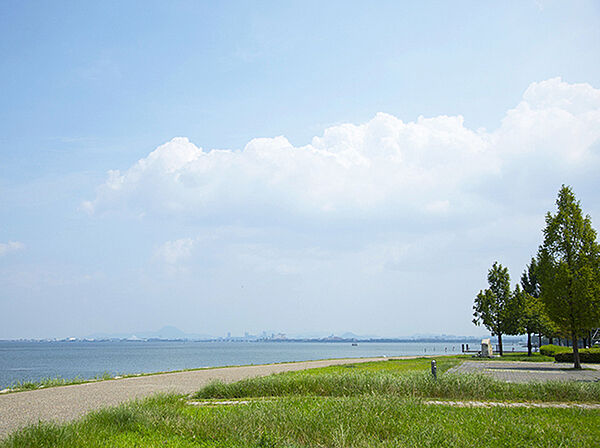 大津湖岸なぎさ公園まで440m