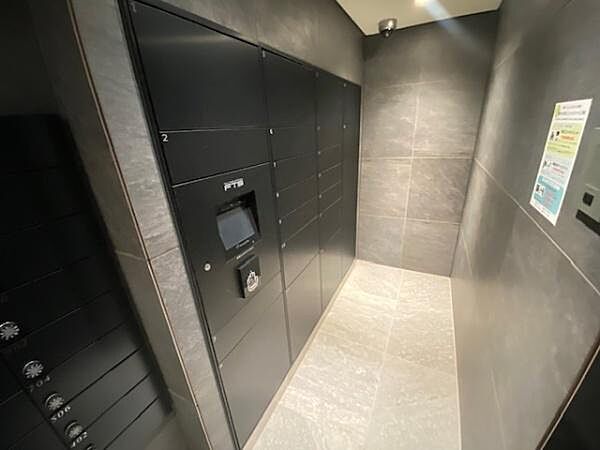 宅配ボックス