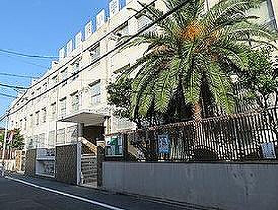 大阪市立東粉浜小学校まで444m