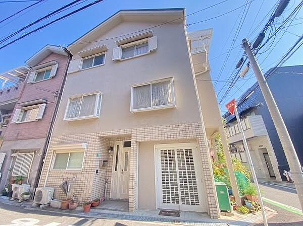 現地からみた住宅前道です♪