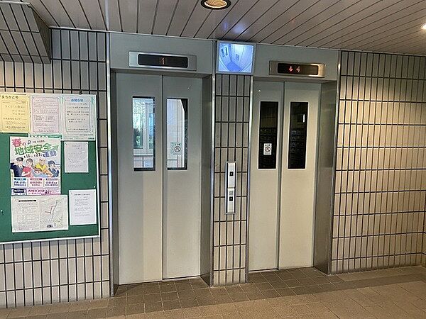 エレベーター2基有