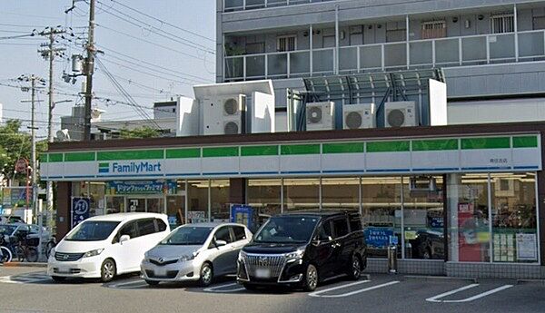 ファミリーマート南住吉店まで156m