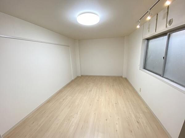 ※写真は家具消し加工しております。