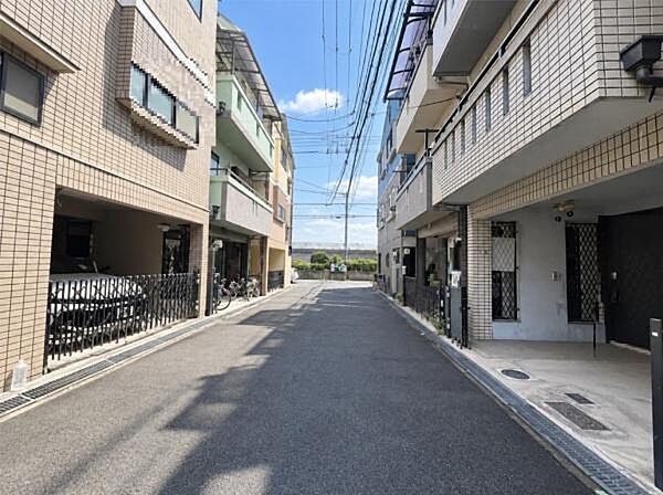 東側公道幅員約5.0ｍ※写真はＡＩ加工しております