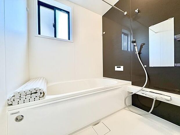 ■■一日の疲れを癒す■■癒しの空間バスルームです。天気に左右されずに洗濯物を乾かせる、浴室乾燥機＆オートバス機能付きです。