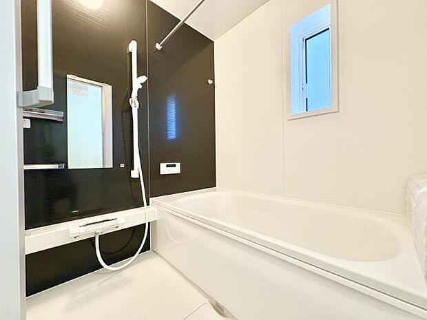 ■■一日の疲れを癒す■■癒しの空間バスルームです。天気に左右されずに洗濯物を乾かせる、浴室乾燥機＆オートバス機能付きです。