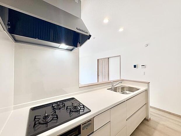 ■■キッチン■■家族や友人と味わう料理。会話を楽しみながら作りたいものですね。