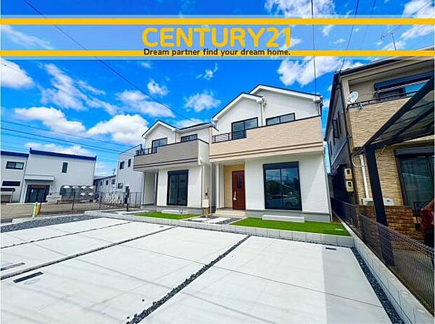 ■■駐車場■■ファミリーカーの需要が多い中、駐車場も確保いたしました。マンションとは違う敷地内駐車。ご主人様のお車のお手入れにも気合が入りますね。