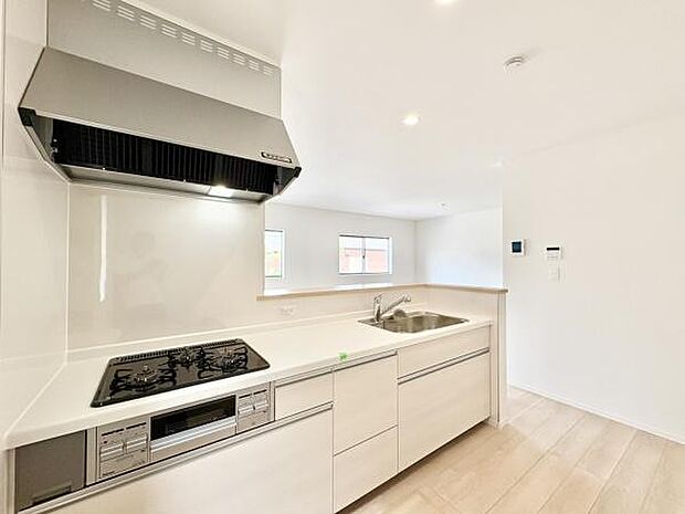 ■■キッチン■■家族や友人と味わう料理。会話を楽しみながら作りたいものですね。