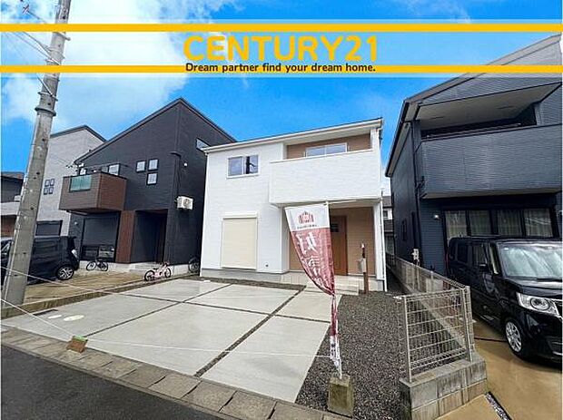 ■■駐車場■■ファミリーカーの需要が多い中、駐車場も確保いたしました。マンションとは違う敷地内駐車。ご主人様のお車のお手入れにも気合が入りますね。