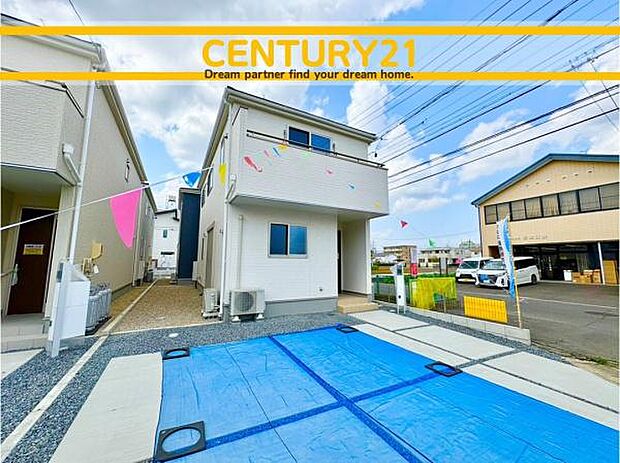 ■■駐車場■■ファミリーカーの需要が多い中、駐車場も確保いたしました。マンションとは違う敷地内駐車。ご主人様のお車のお手入れにも気合が入りますね。