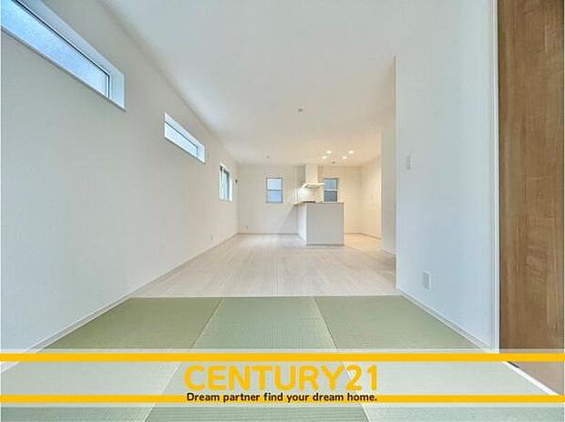 ■■憩いのリビング■■くつろぎを愉しむリビングルームは憩いの場となります。リビングとダイニングの空間機能を活かし、巧みに使い分ける発想が、ライフスタイルに新しいゆとりをもたらします。