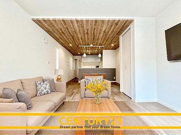 ※家具・CG加工はイメージです。販売価格等には含まれません。■■憩いのリビング■■リビングとダイニングの空間機能を活かし、巧みに使い分ける発想が、ライフスタイルに新しいゆとりをもたらします。