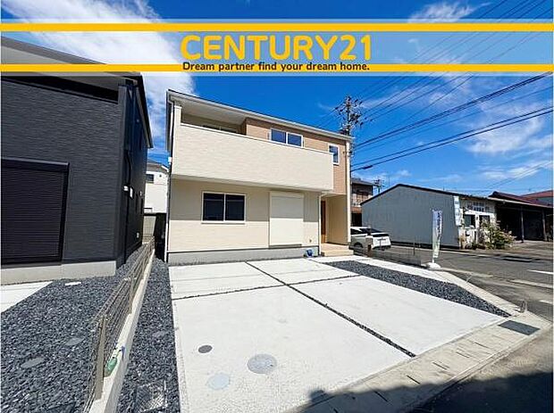 ■■駐車場■■ファミリーカーの需要が多い中、駐車場も確保いたしました。マンションとは違う敷地内駐車。ご主人様のお車のお手入れにも気合が入りますね。