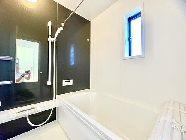 ■■一日の疲れを癒す■■癒しの空間バスルームです。天気に左右されずに洗濯物を乾かせる、浴室乾燥機&オートバス機能付きです。